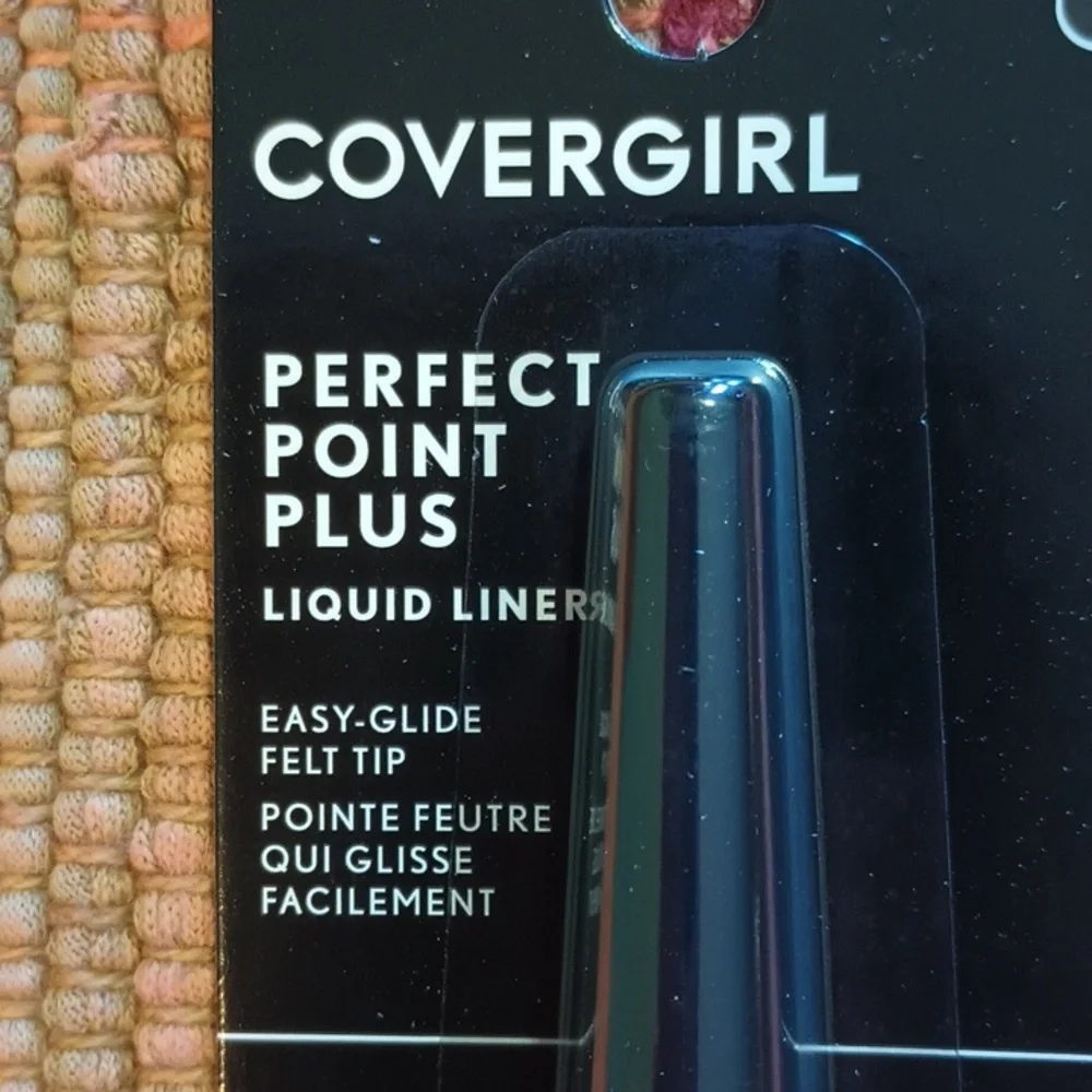 Covergirl Perfect Point Plus Liquid Eyeliner Black Onyx 2 Boxes (4 total) NIB